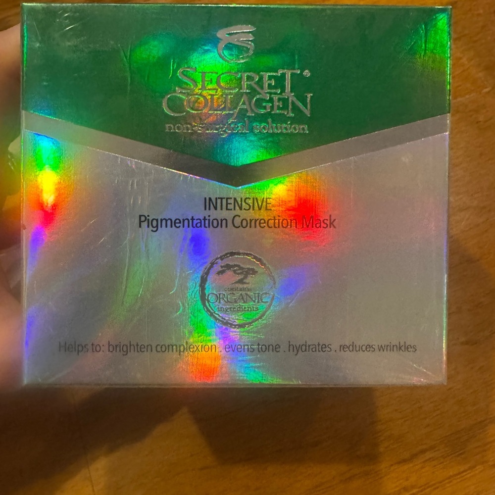 Secret Collagen Intensive Pigmentation Correction Mask sealed in box